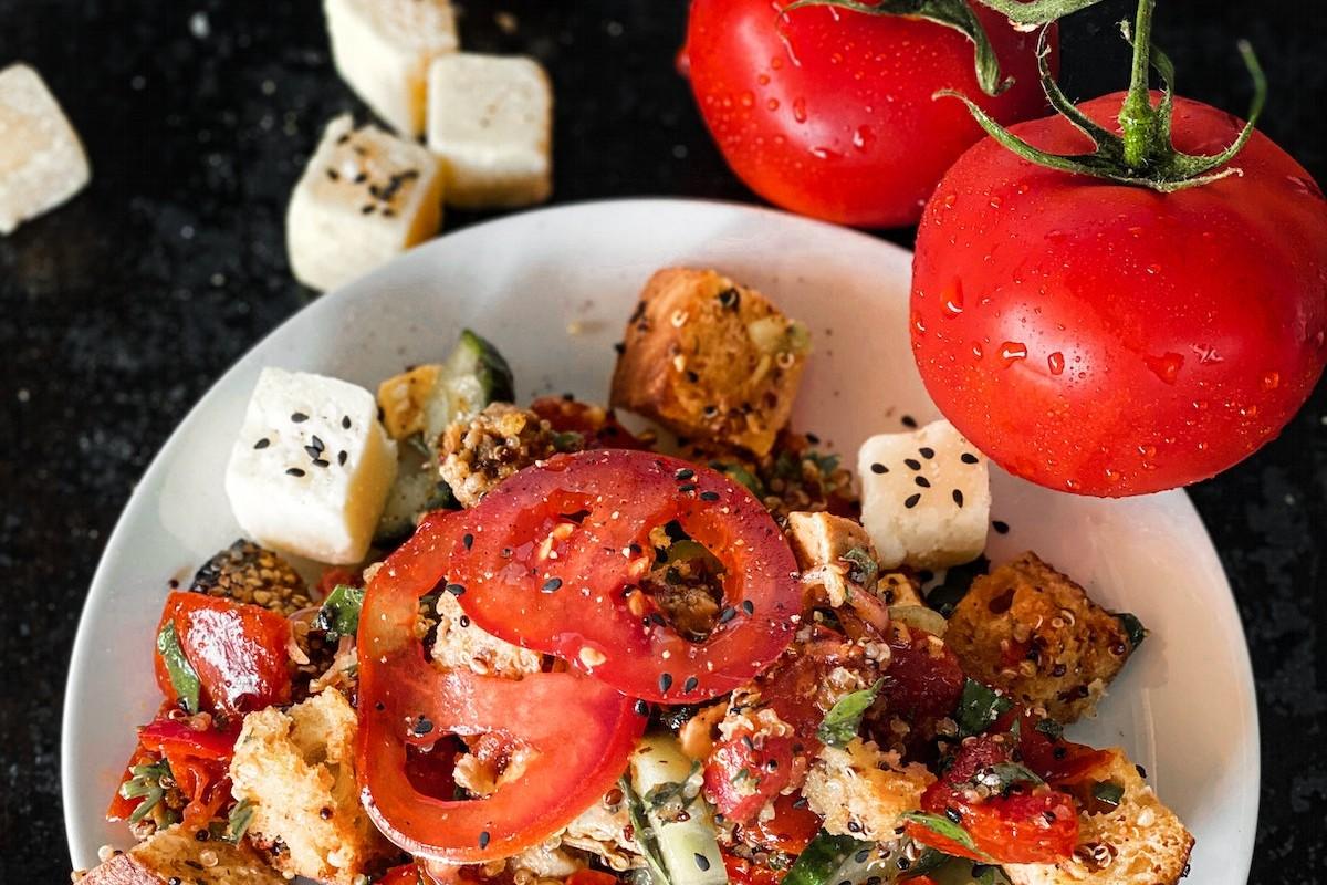 Panzenella recept met zwarte olijven